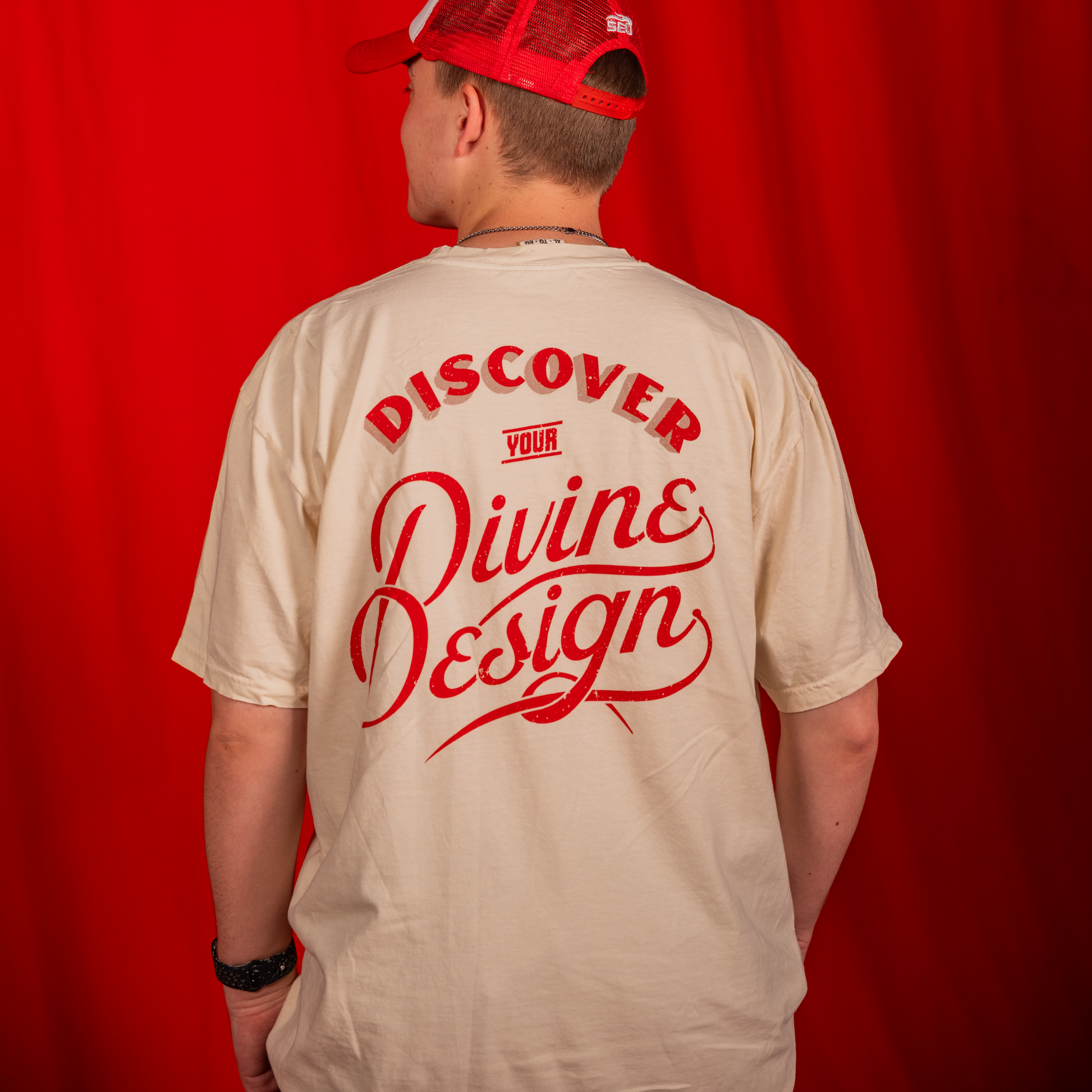 T-Shirt - Cream Divine Design